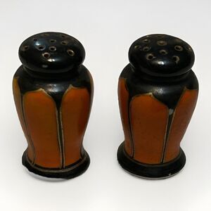 Salt & Pepper Shakers Orange Black Gold Corks Vintage Made In Japan ￼